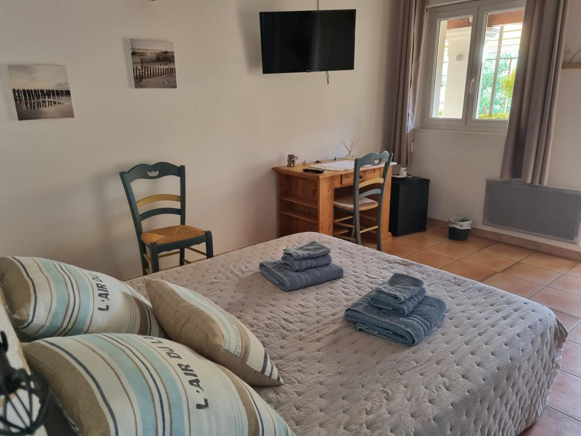 La Fanette Otel Montbrison-sur-Lez Dış mekan fotoğraf