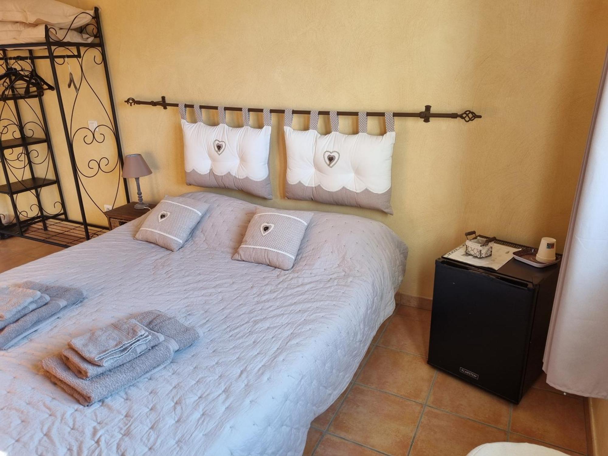 La Fanette Otel Montbrison-sur-Lez Dış mekan fotoğraf