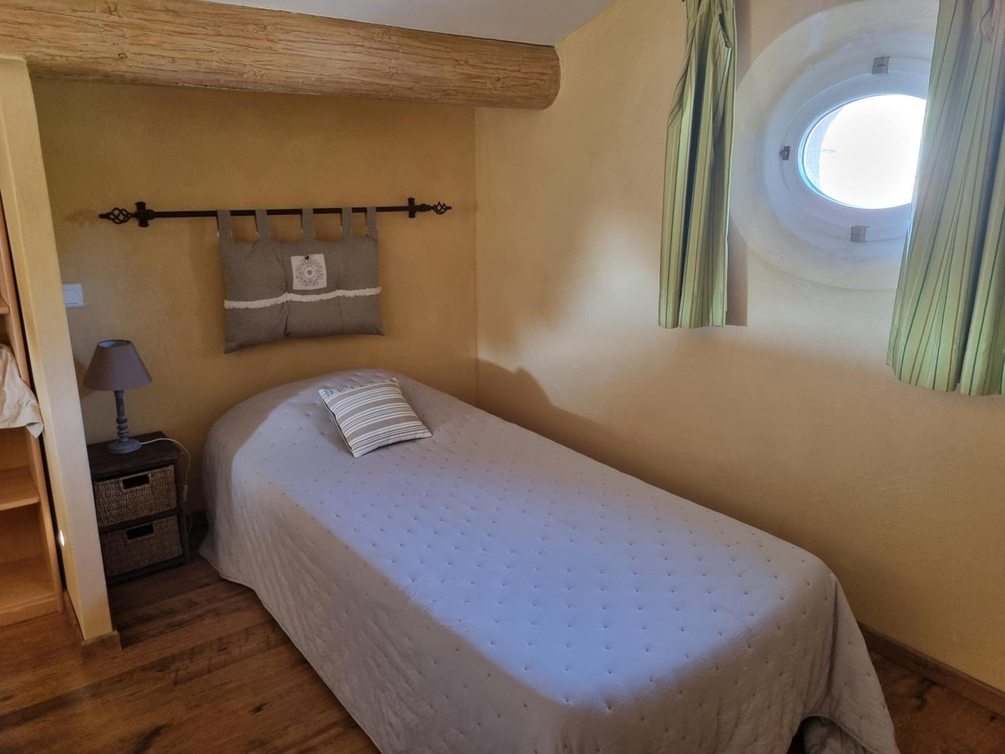 La Fanette Otel Montbrison-sur-Lez Dış mekan fotoğraf