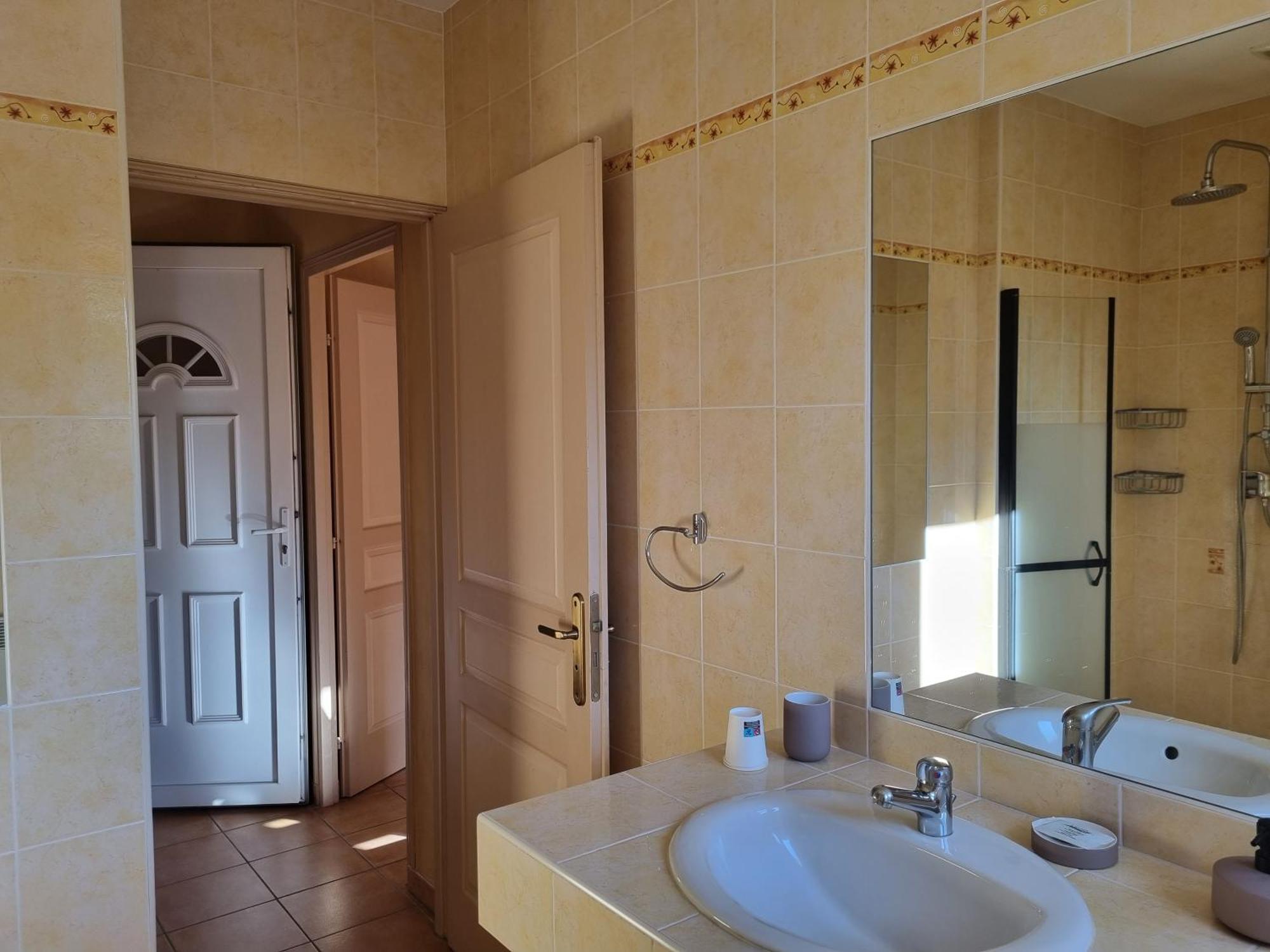 La Fanette Otel Montbrison-sur-Lez Dış mekan fotoğraf